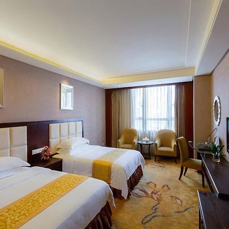 Vienna Hotel Lufeng Peopole Road Buitenkant foto