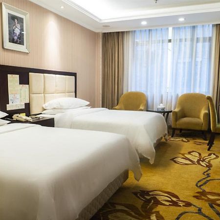Vienna Hotel Lufeng Peopole Road Buitenkant foto