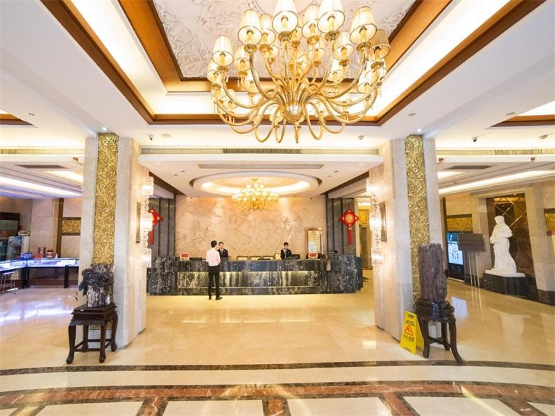 Vienna Hotel Lufeng Peopole Road Buitenkant foto