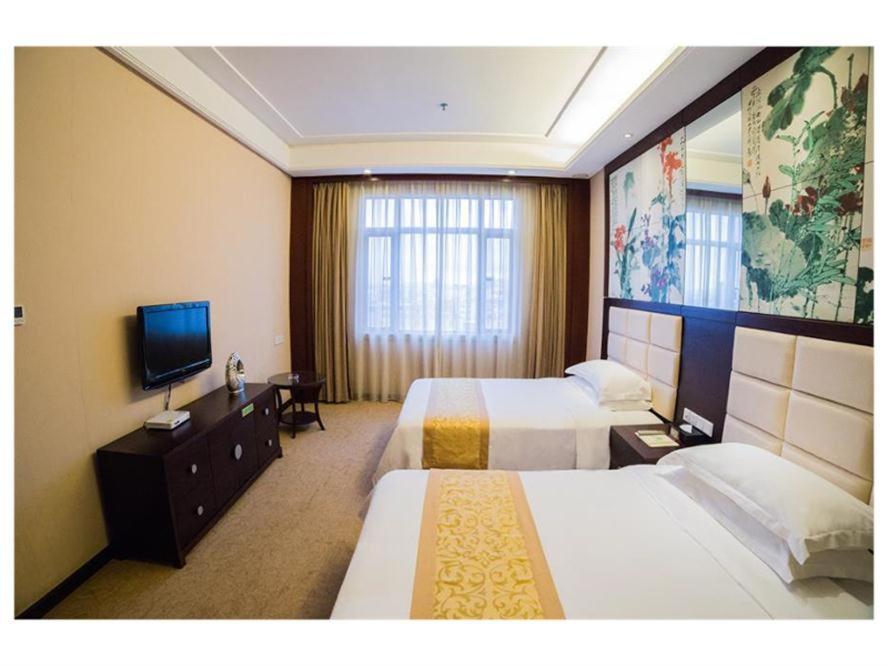 Vienna Hotel Lufeng Peopole Road Buitenkant foto